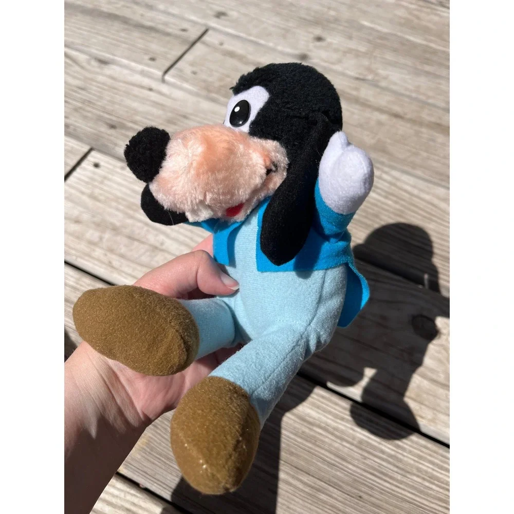 1984 Disney Goofy Plush Toy 